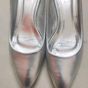 Branded Silver Bellies/pumps