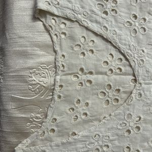 White Embroidered Sleeveless Kurta