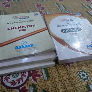 Aakash Jee Advance Books [Both 11 And 12]