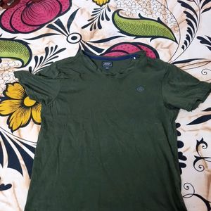 Good Olive Green T-shirt For Casual .