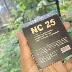 Mac NC25 Compact Powder