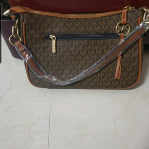 Micheal kors Slingbags