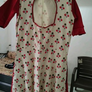 Off White Anarkali Gaun