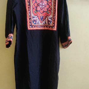 Black Kurti