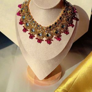 Royal ROSE NECKLACE