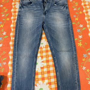 New UCB Jeans Mens Size 32 United Colors Of benett