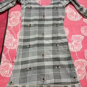 Check Pattern Kurti