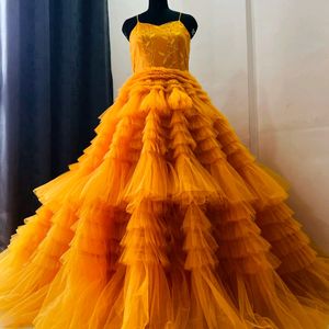 Designer Ruffle Gown 💛With Free HairAccessories😍