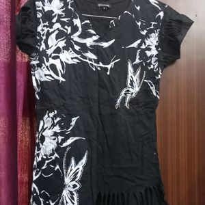 Black tshirt with Half Front Cut