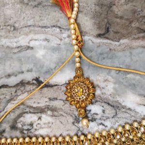 Jewellery Golden Colour Set....