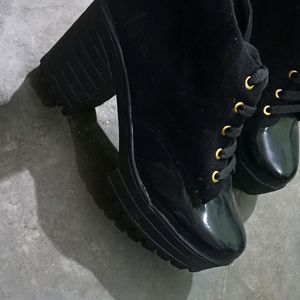 Black Winter  Boots