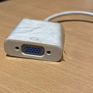 MiniDisplay Port To VGA Adapter