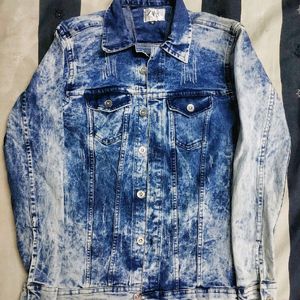 🚨ZARA DENIM JACKET🚨