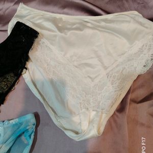 Mix Size Panty Combo