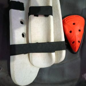 Thigh Pad With L Guard