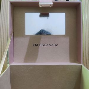 Faces Canada Trousseau