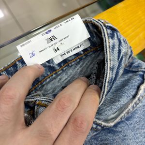 Zara 90s Mom Fit Jeans Size -24