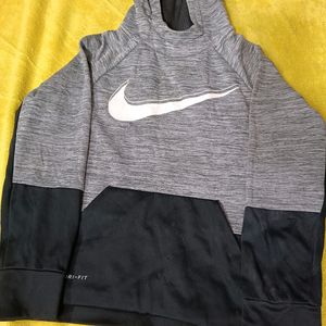 Nike Brand Huddi