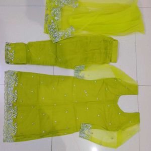 Woman Kurta Set With Dupatta