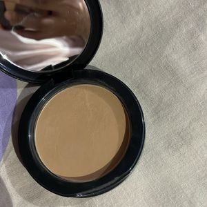 Maybelline Natural Beige Compact Powder