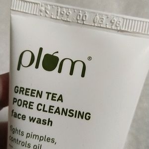 Plum Green Tea Face Wash