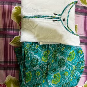 White N Green Cotton Kurta & Pant Set Size M