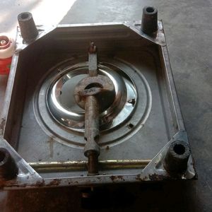 Gas Stove With Regulator And Pipe