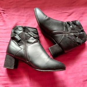 Black Heeled Boots