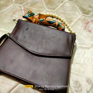 Sling purse