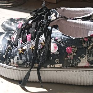 Girls Shoes