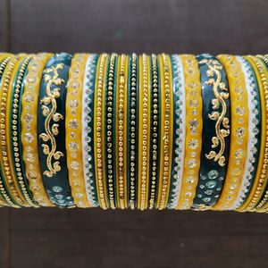 Bangles Set Green Yellow