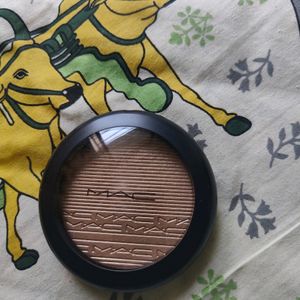 MAC Og Darling Highlighter - NEW