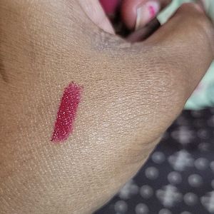 My Glamm Shade VM 08 Fake ID