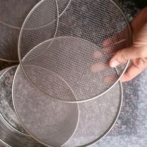 4 In 1 Sieves For Kitchen Use