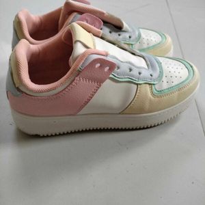 Women Peach And cream Colorblocked Sneakers