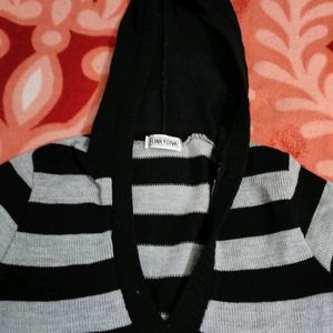 Black And White Women Sweater