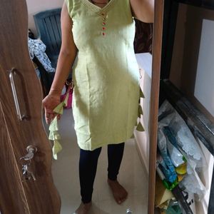 Latkan Kurti