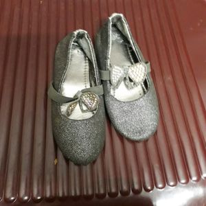 Beautiful Grey Color Glitter Shoe For 2to4 Girl