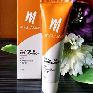 🆕MyGlamm Vitamin C Foundation - Peach (Light Cool