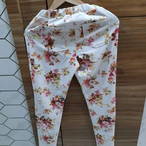 Floral Pant (Unsend ) By Desibella