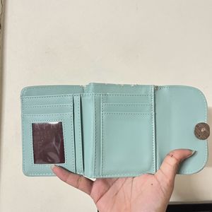 Caprese Wallet