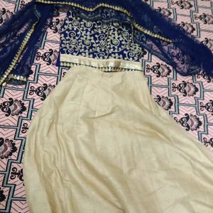 Fancy Ethnic Wear For Kids And Petite Woman Set Of