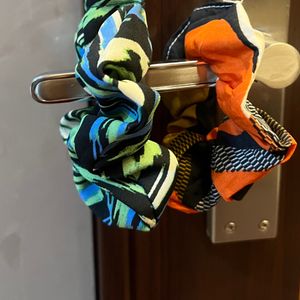 Set Of 2 Scrunchies