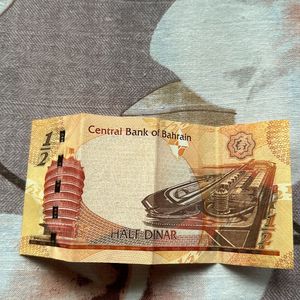 Bahrain half dinner currency note