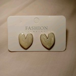 Korean Heart Shape Earning