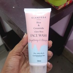 GLAMVEDA SKINCARE PRODUCTS FOR GLASS SKIN