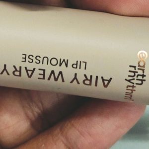 Earth Rhythm Airy Weary Lip Mousse😍😍