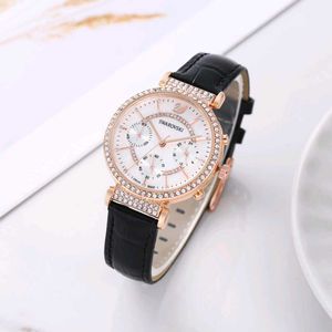 SWAROVSKI PREMIUM QUALITY LADIES WATCH @SALE