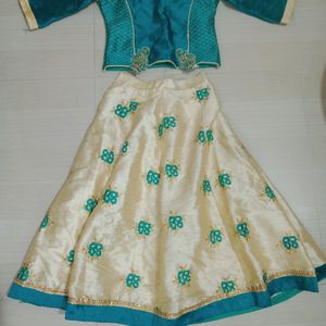 Traditional top and skirt