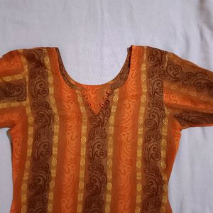 Bhagwa Kurta